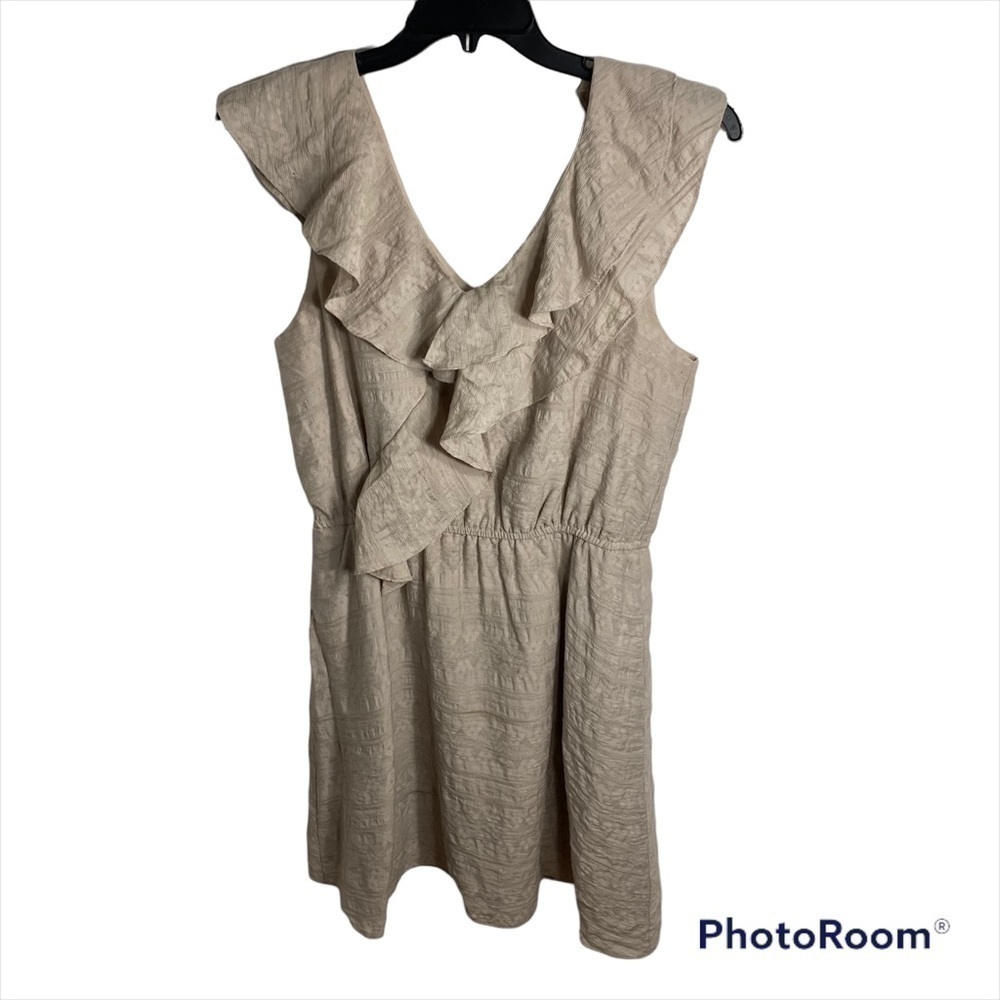 BCBGeneration Tan Gray Ruffle Dress Sz 7